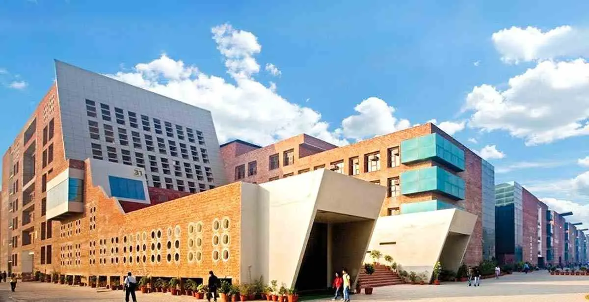 Lovely Professional University, Jalandhar, Punjab (Bachelor of Technology (B.Tech), Computer Science and Engineering, Graduation) image